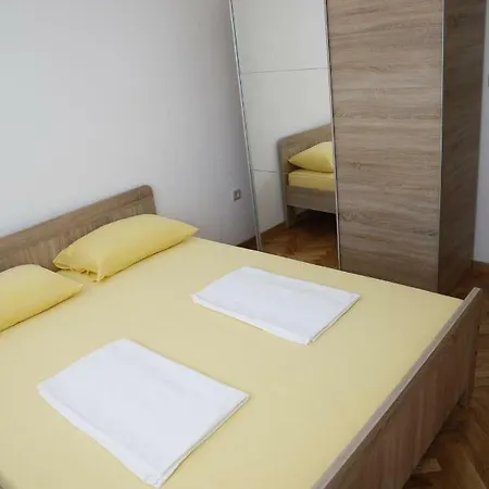 Apartment Ivelj Vodice Exterior photo