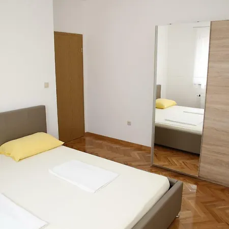Apartment Ivelj Vodice Exterior photo