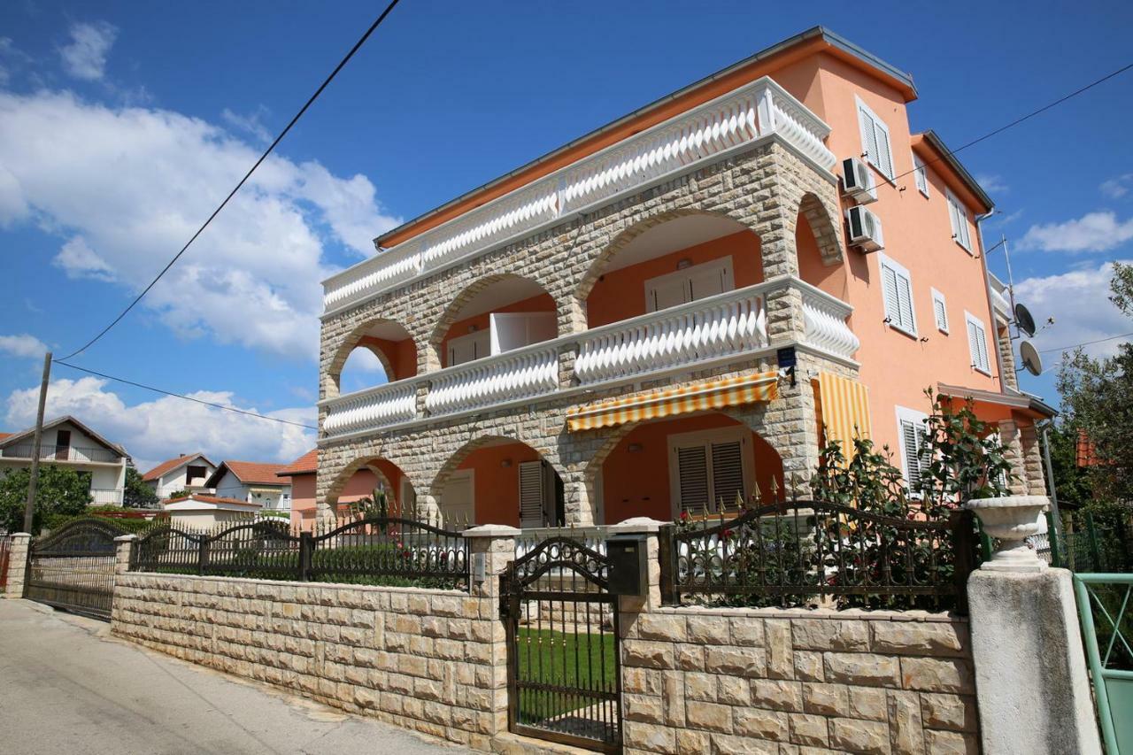 Ivelj * Vodice