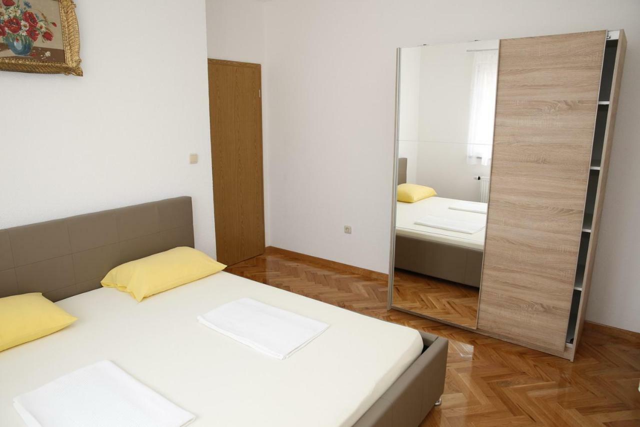 Ivelj Apartment *